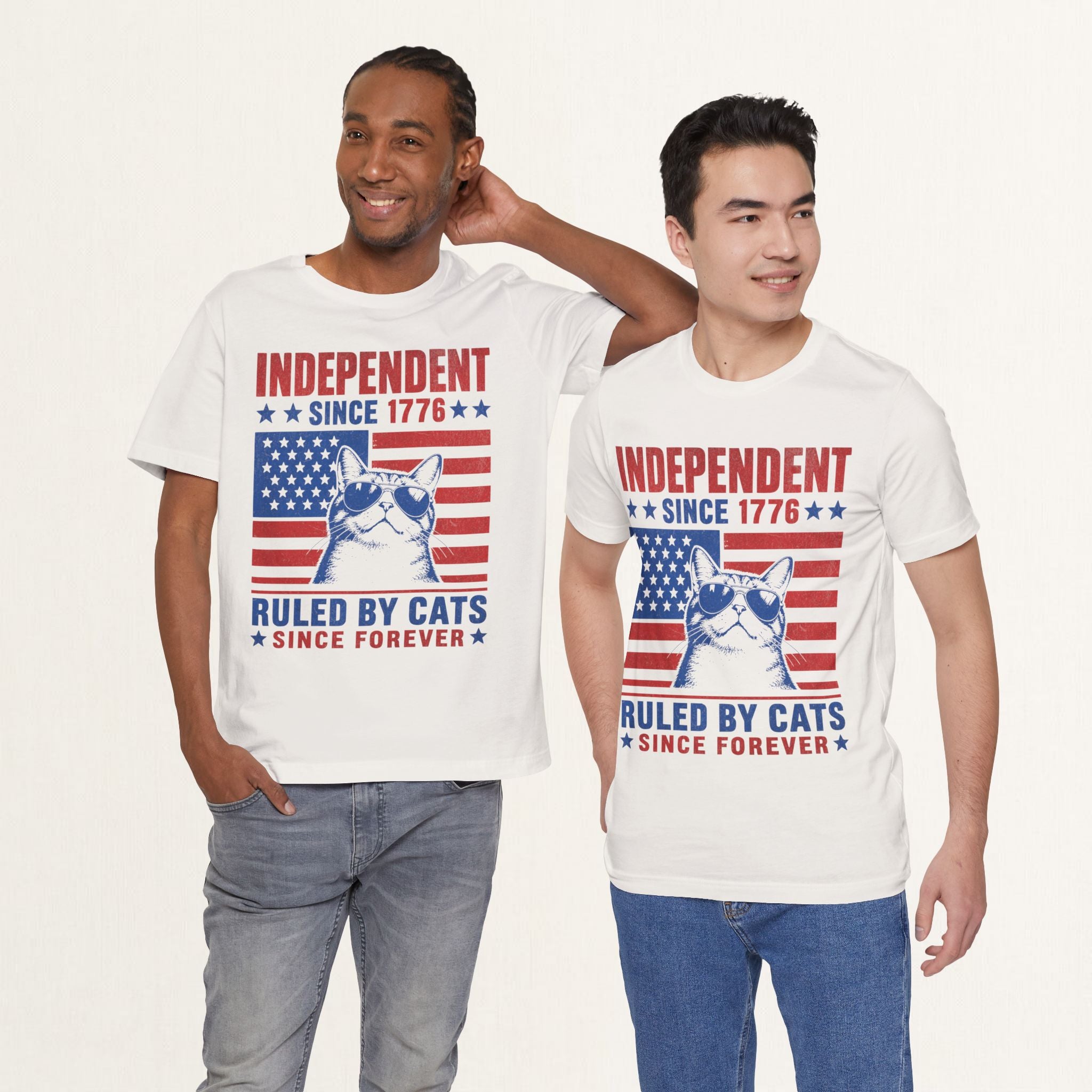 Model wearing vintage white Independent Since 1776 patriotic cat t-shirt