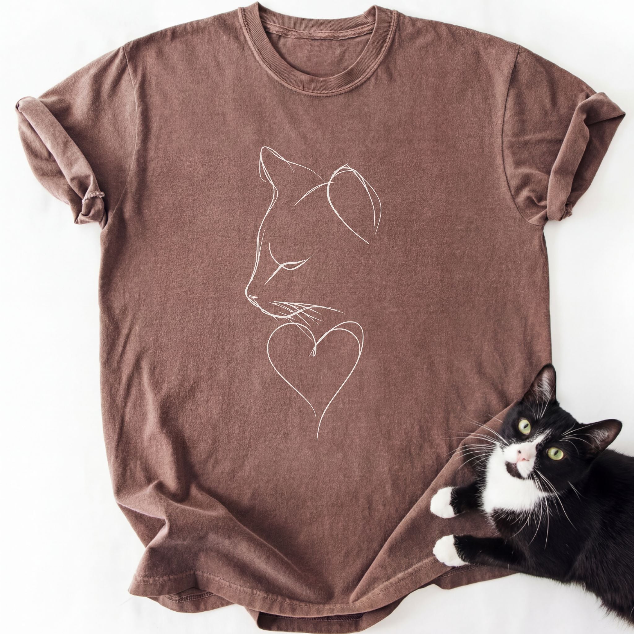 Brown comfort colors cat aesthetic t-shirt with white line drawing
