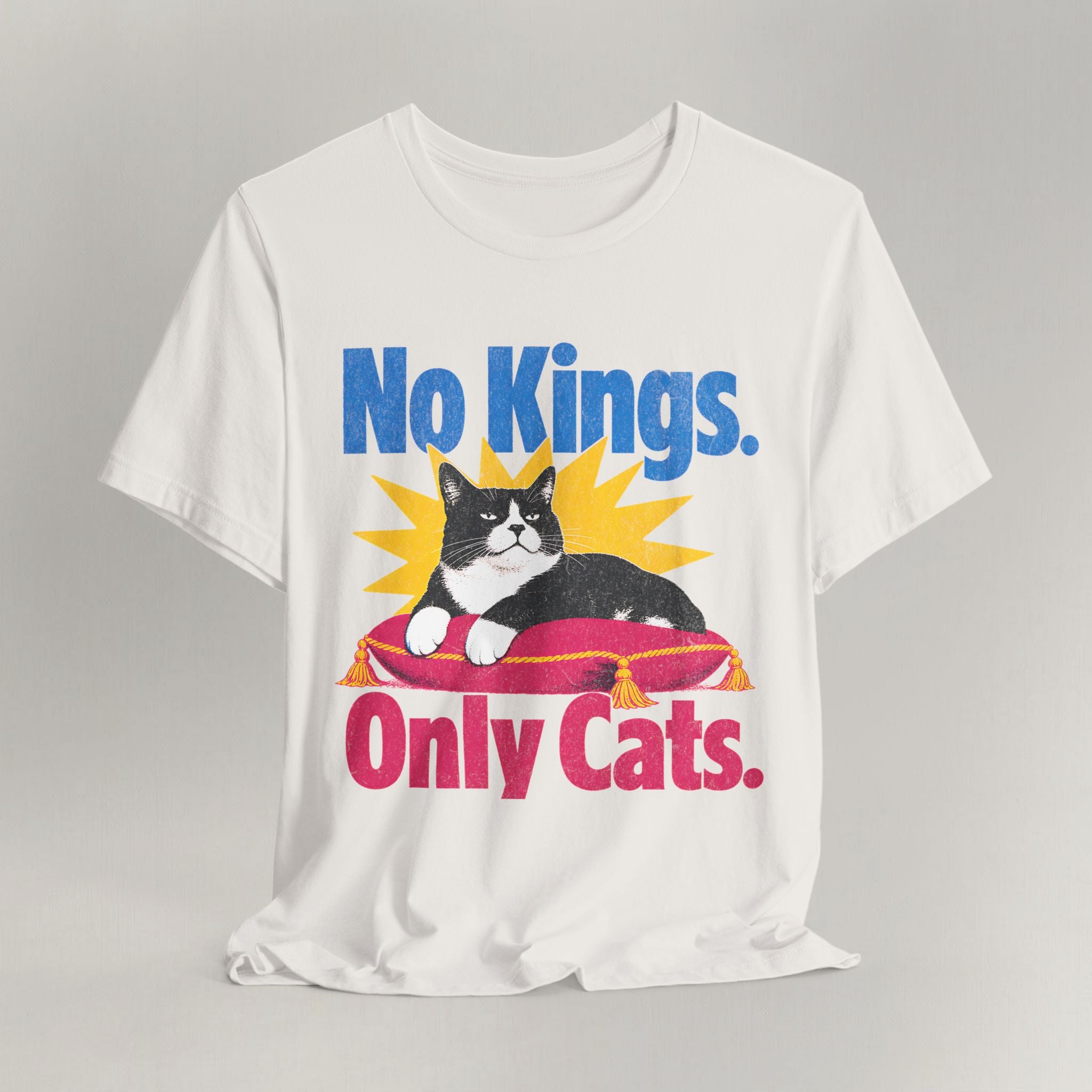 Flat lay of vintage black graphic cat t-shirt with No Kings Only Cats patriotic design
