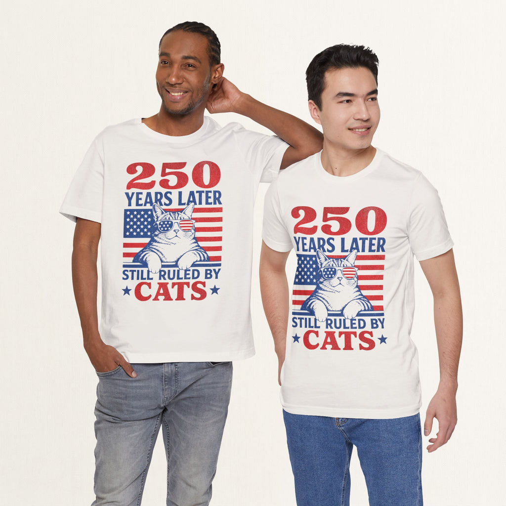 Model wearing vintage white 250 Years Later patriotic cat t-shirt